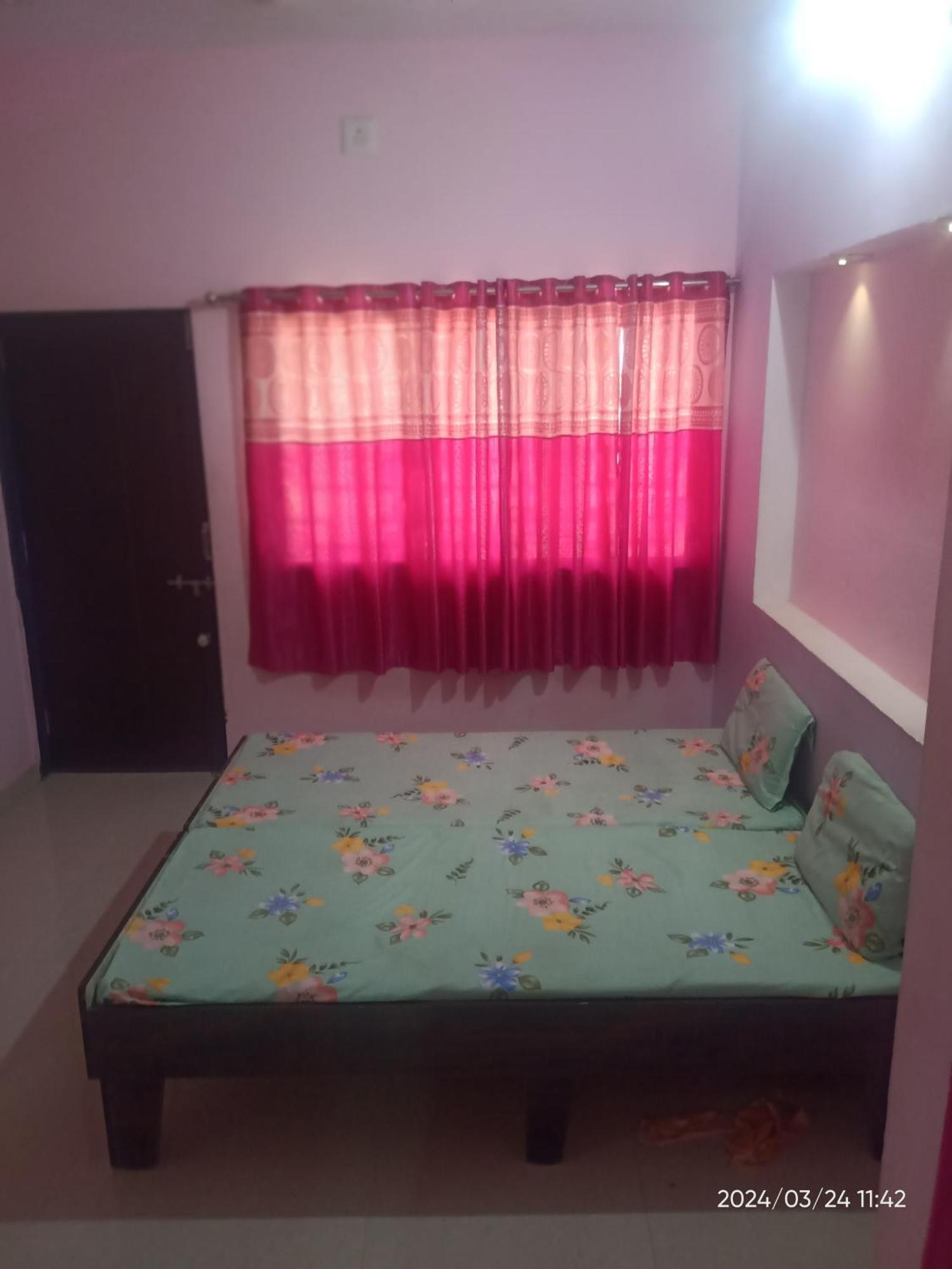 Dwarka Home Stay 2 Only Family Exterior foto